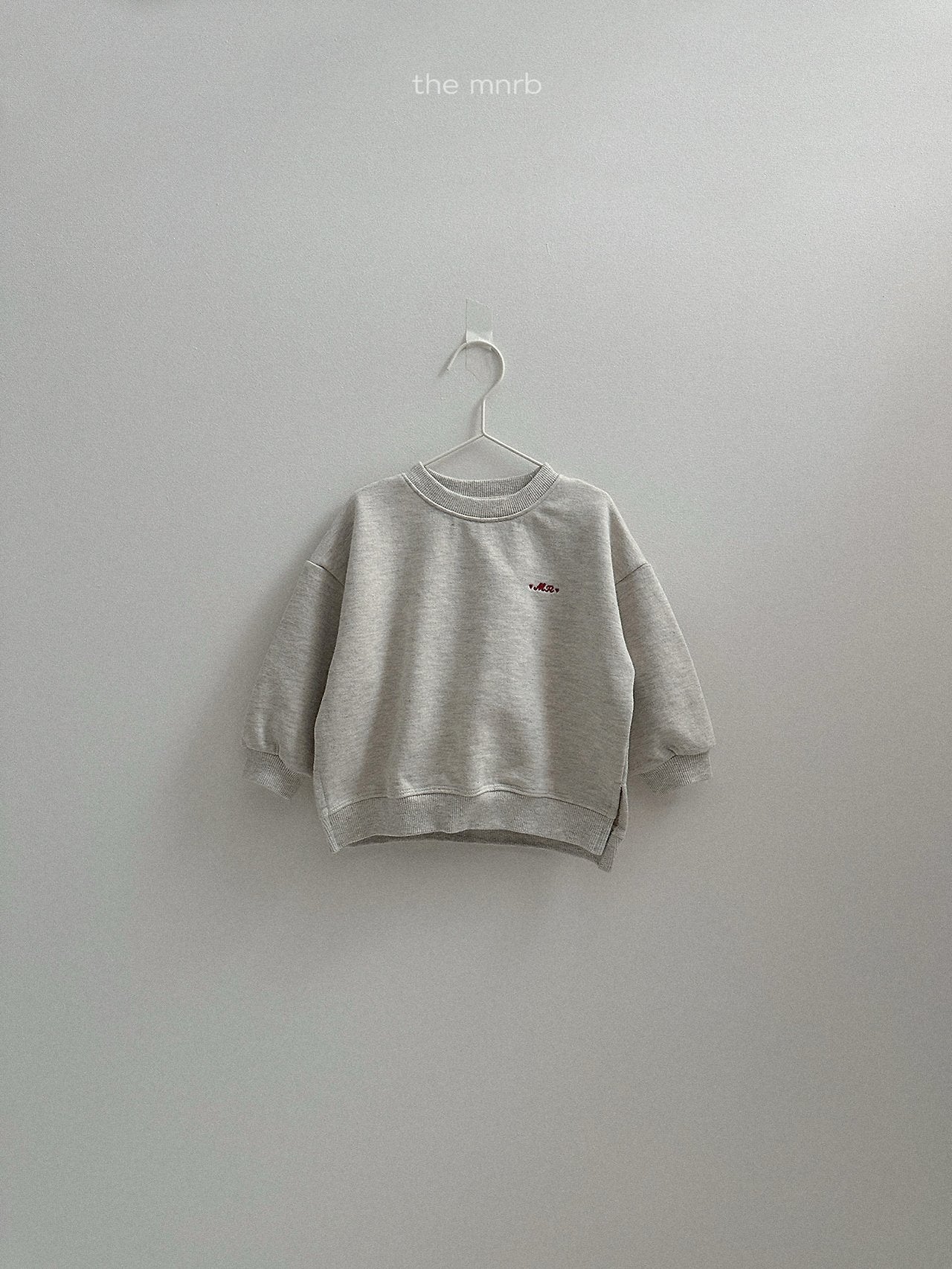 Asymmetric sweatshirt