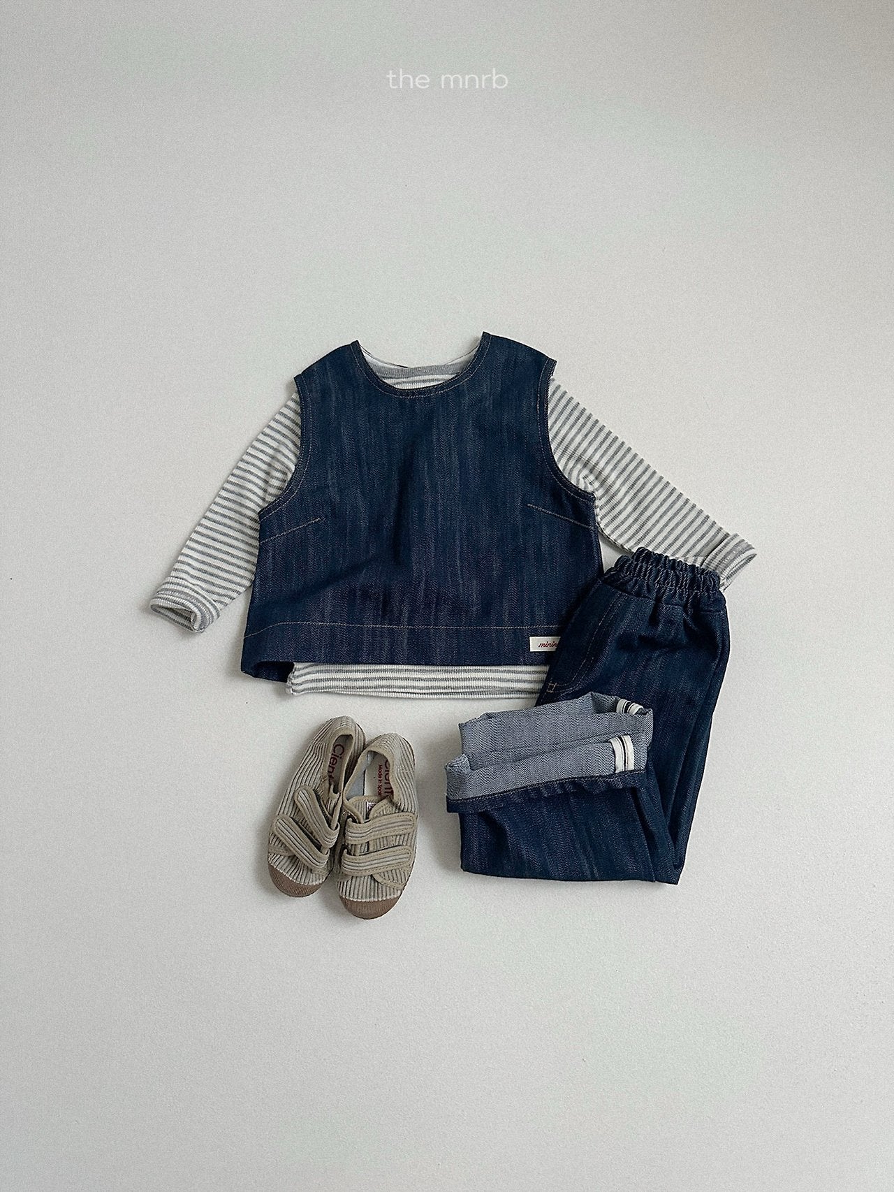 Non-fade vest