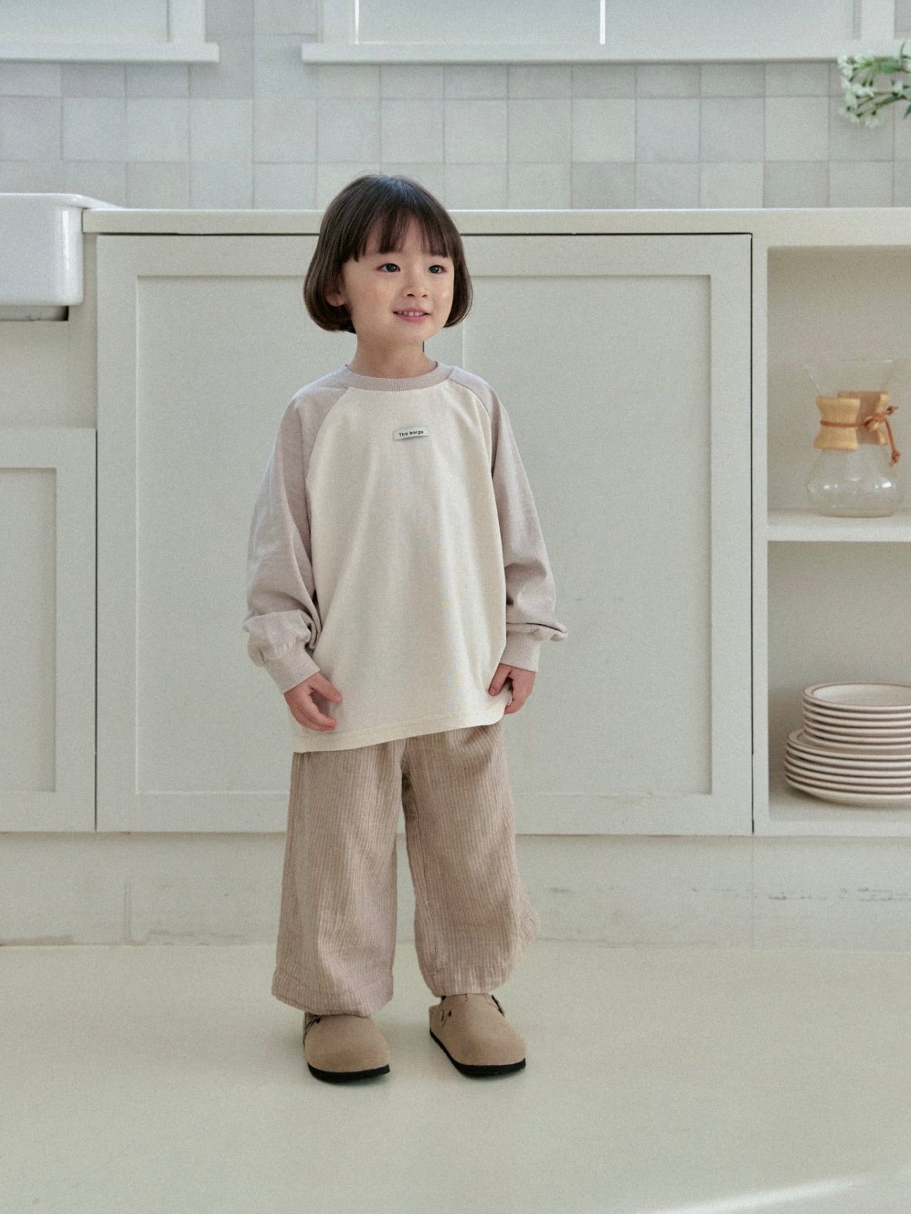 Single raglan sleeve T