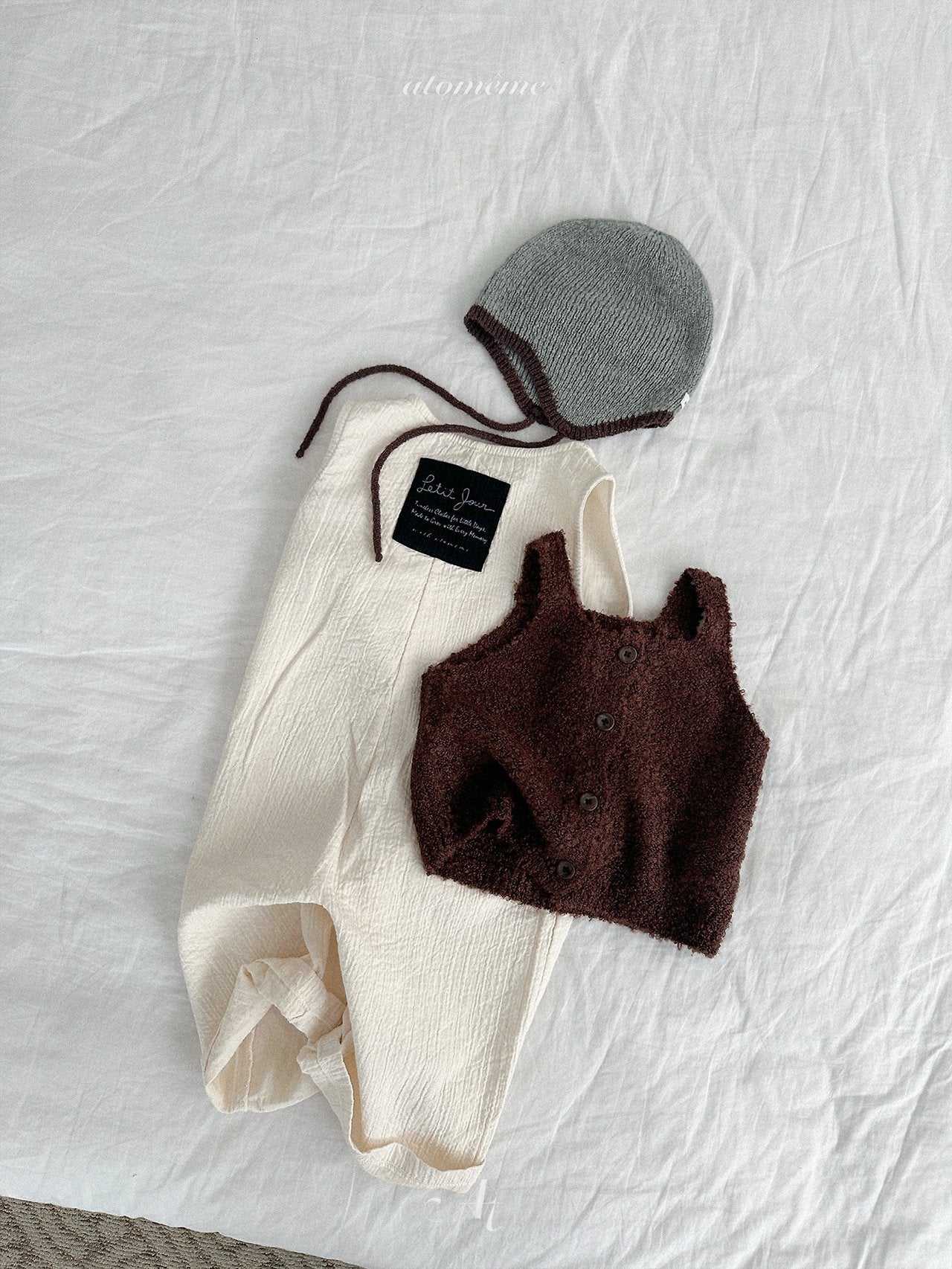 Ecru knit vest
