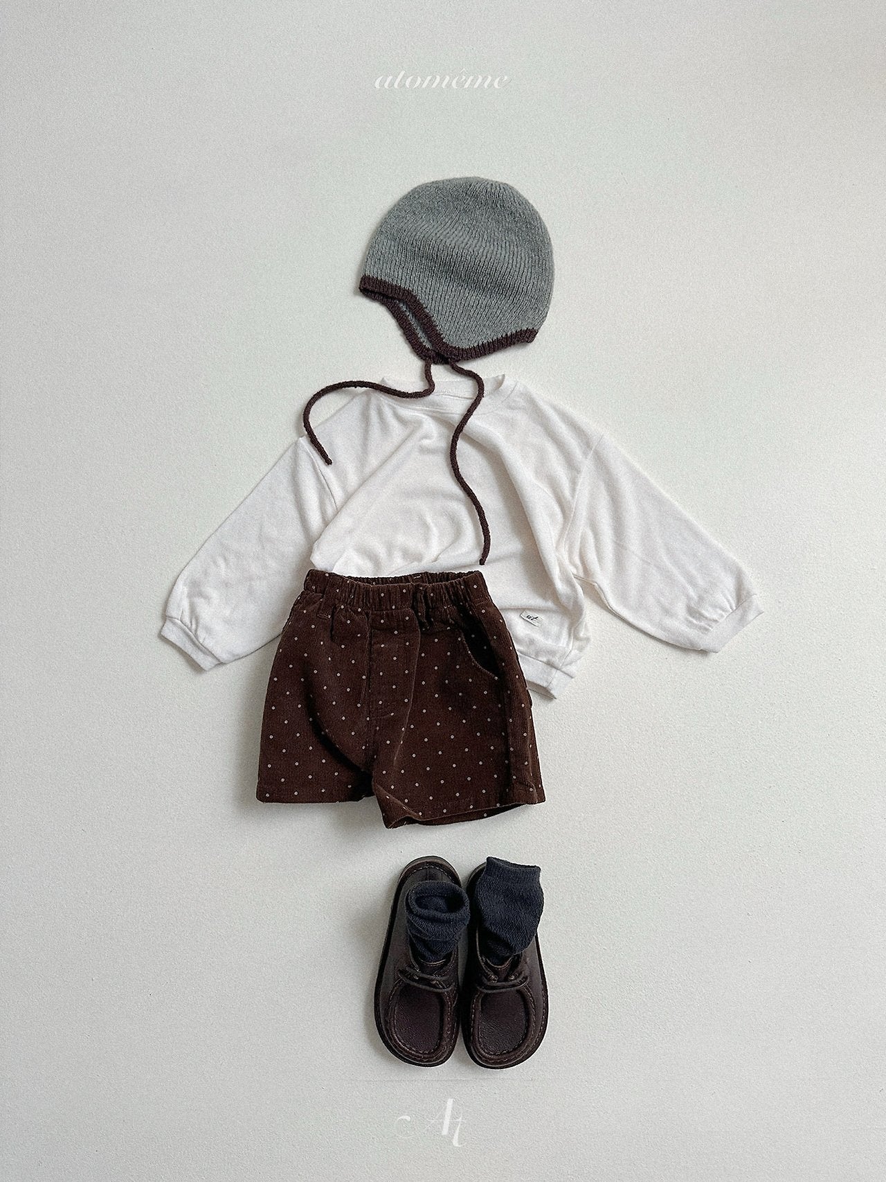 Dot corduroy pants