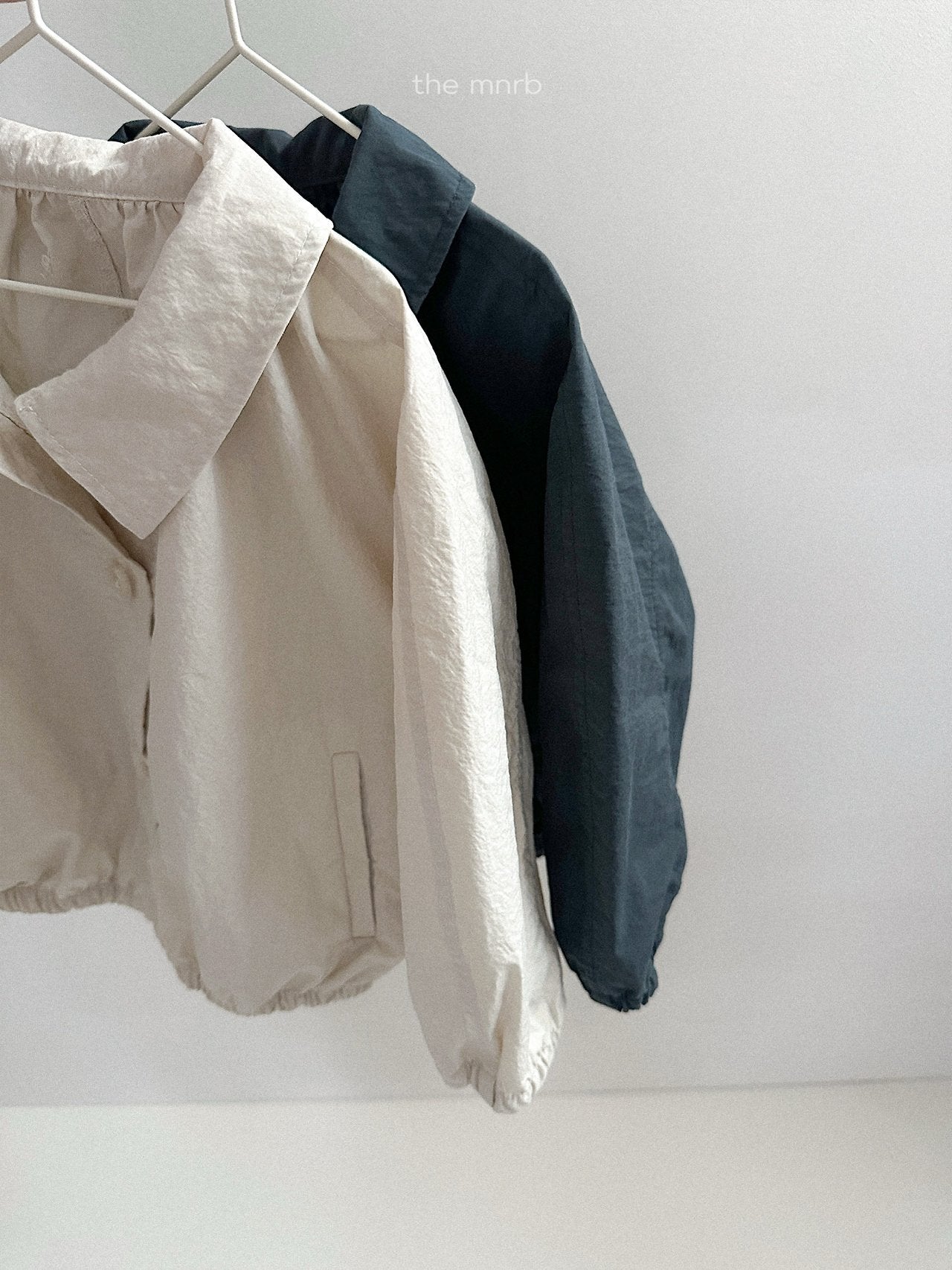 Ruffle short trench