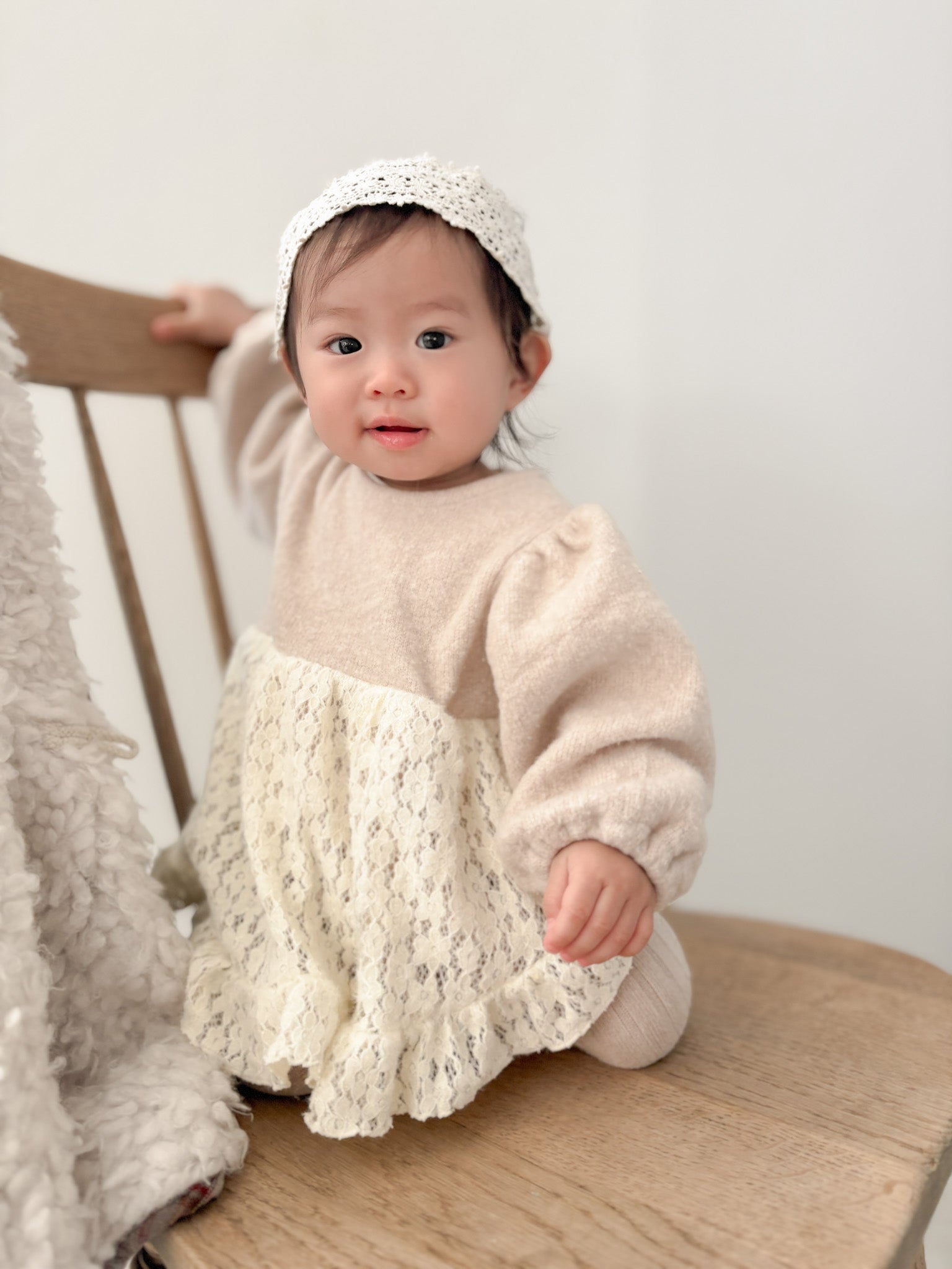 Lace frill rompers