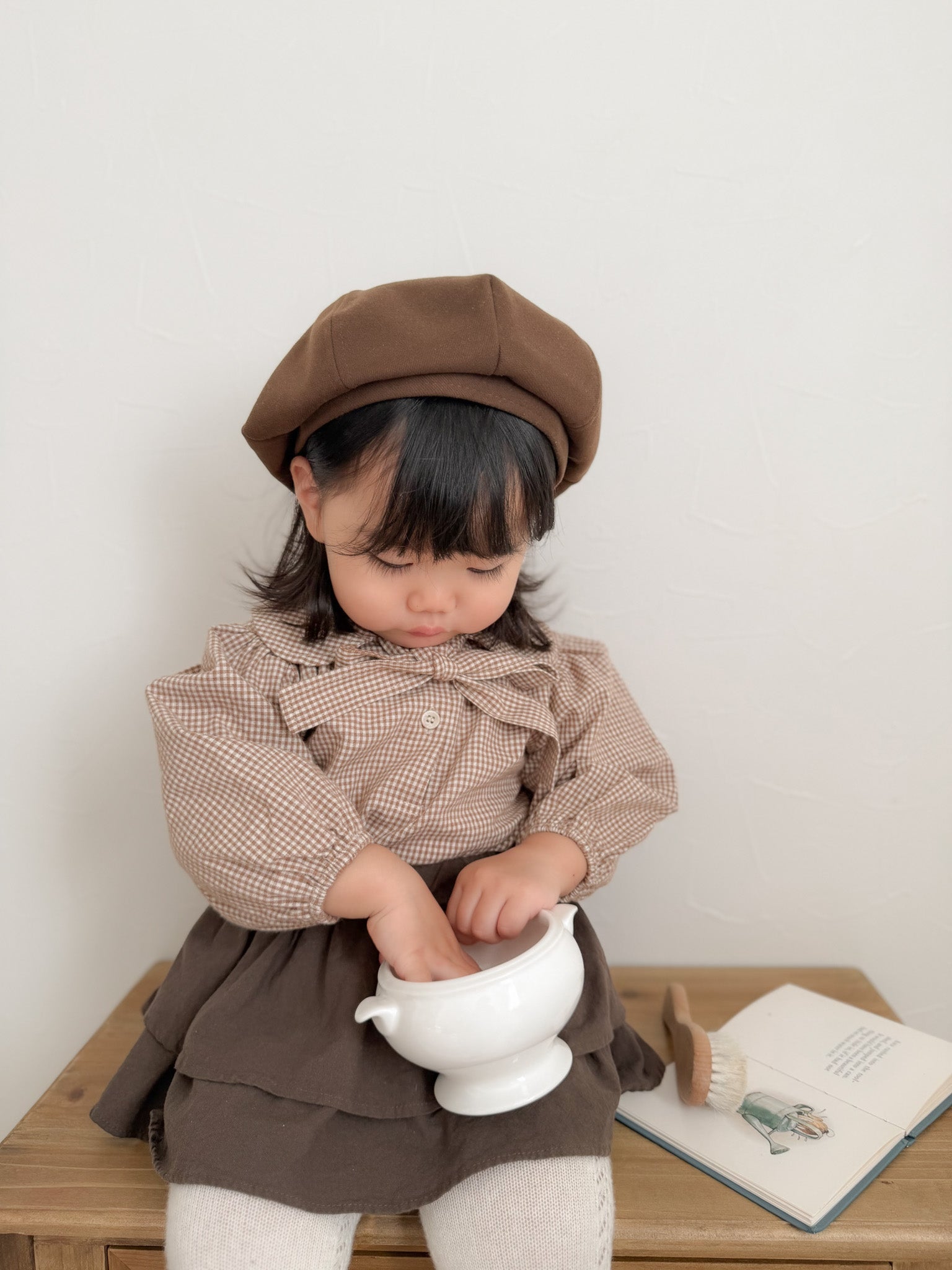 Ribbon collar blouse