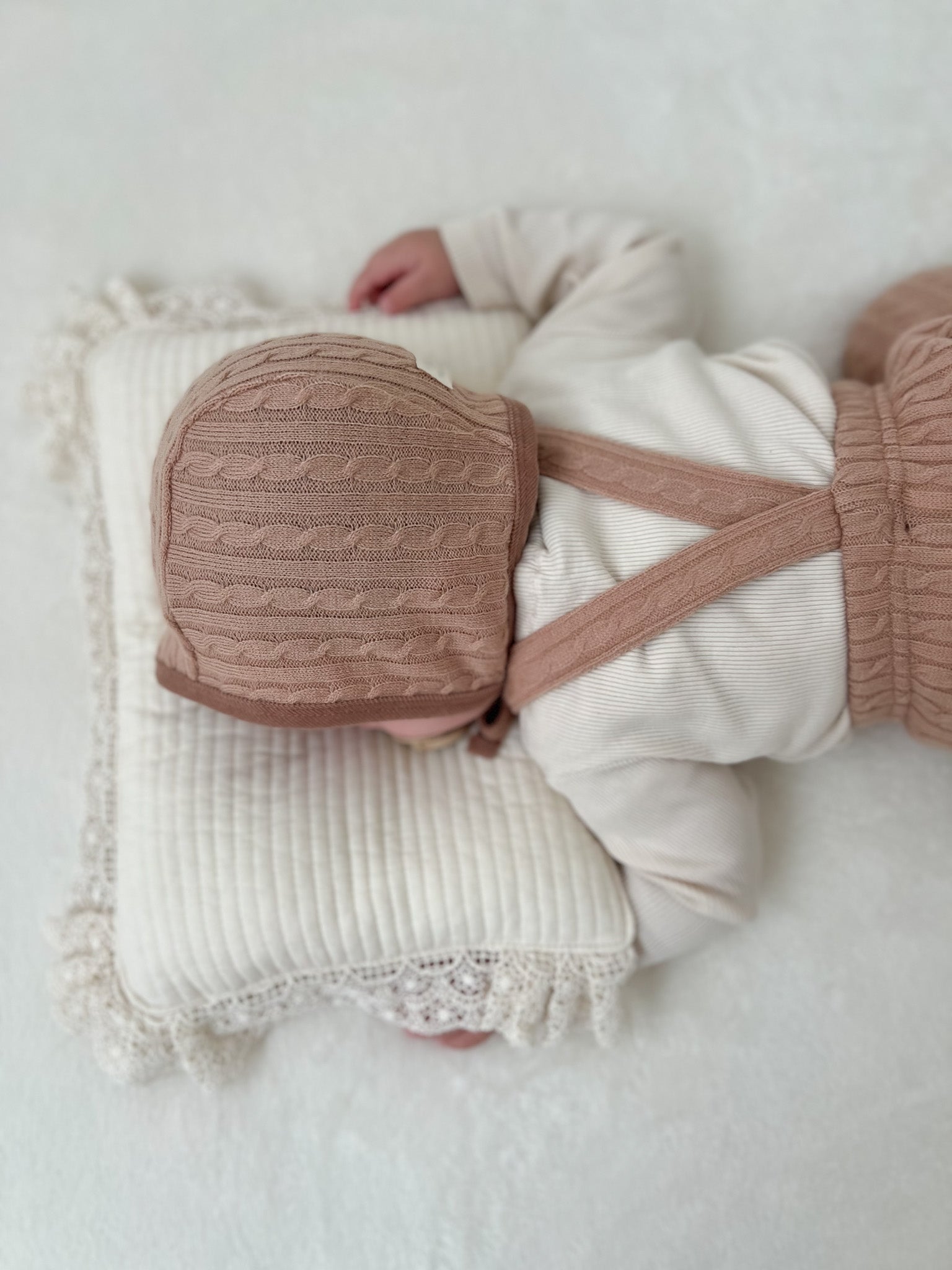 Ellis knit suspender leggings set