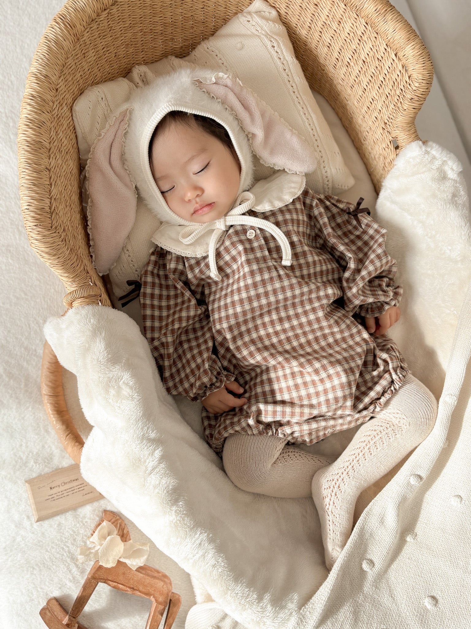 Bunny fur bonnet (baby)