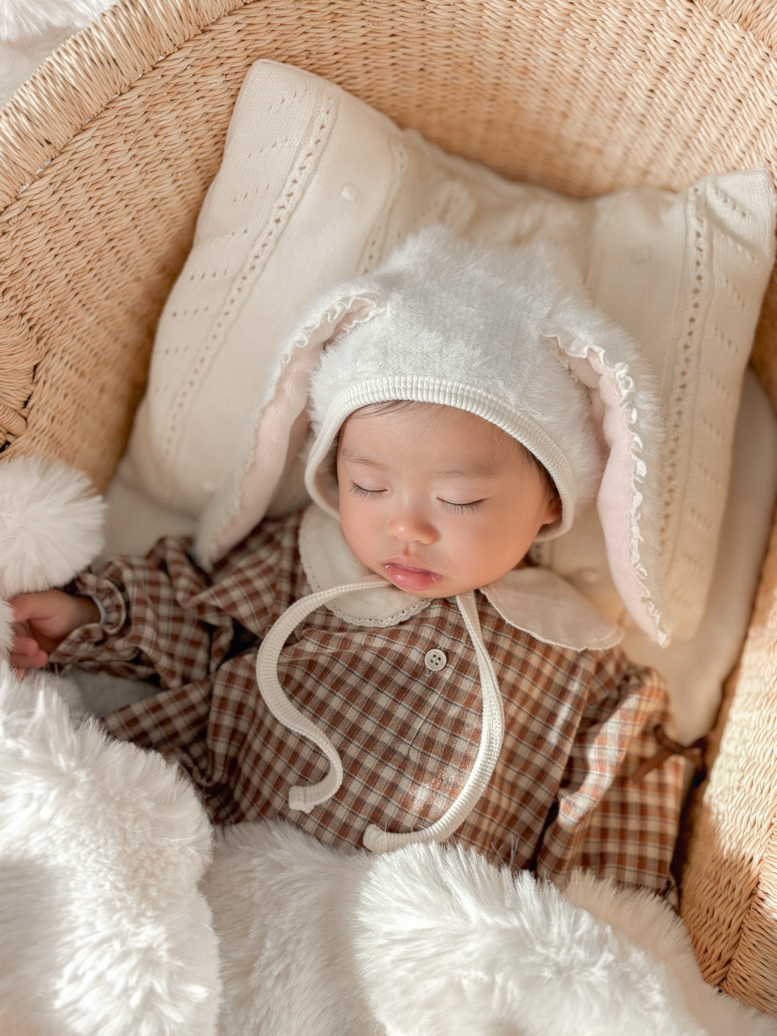 Bunny fur bonnet (baby)