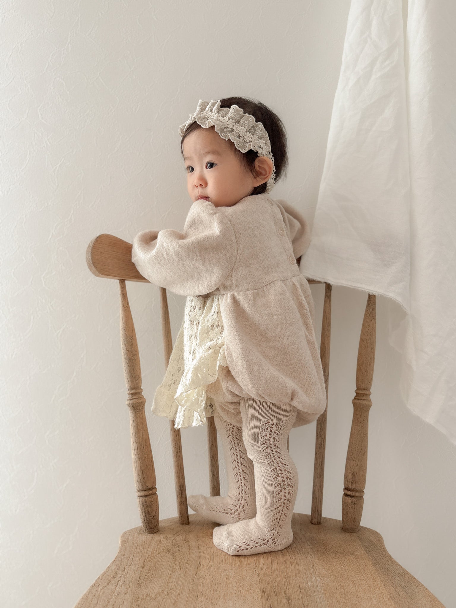 Lace frill rompers