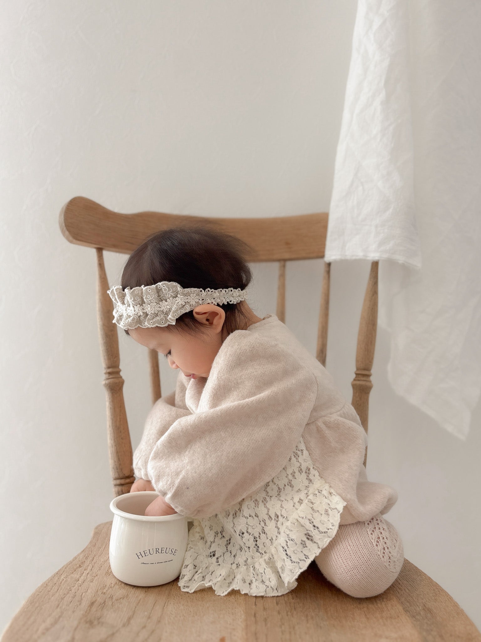 Lace frill rompers
