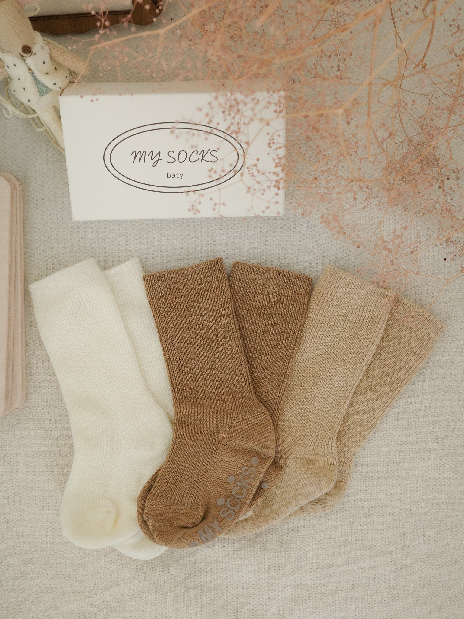 Baby milk socks set